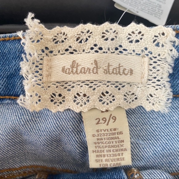 Altar’d State Johanna destructed jeans NWT Size 29/9 - Picture 2 of 8